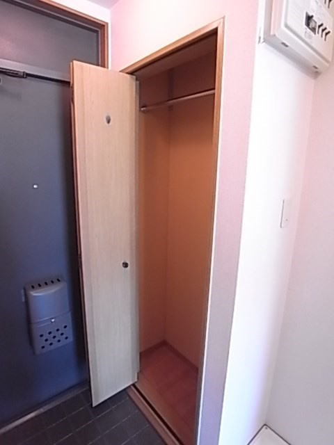 中山手ガーデンパレスＢ棟の収納