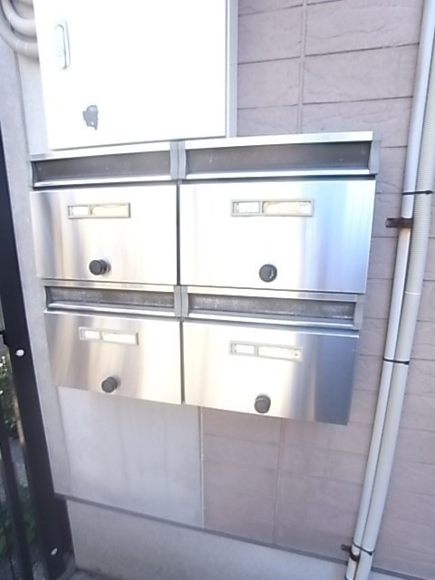 中山手ガーデンパレスA棟の外観
