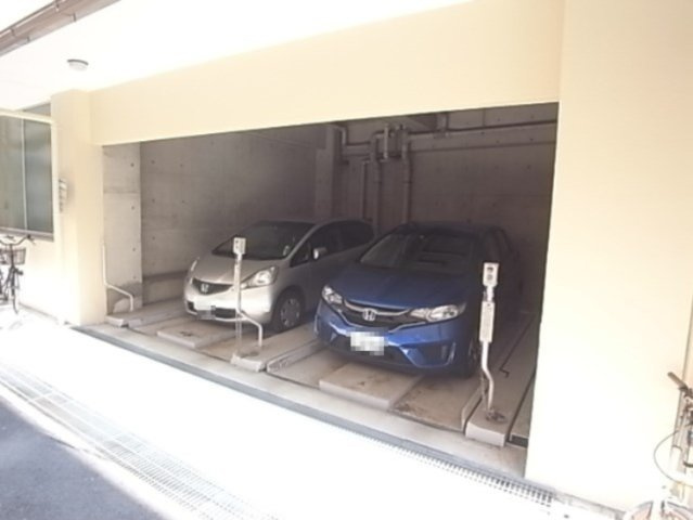 生田リバーハイツの外観