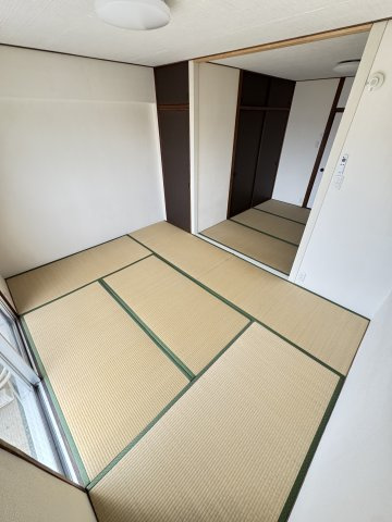 甲南灘コーポラスの和室