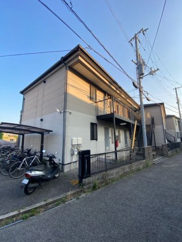 大倉山ハイツB棟の外観