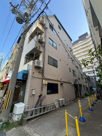 荒田マンションの外観|落ち着いた雰囲気の外観です