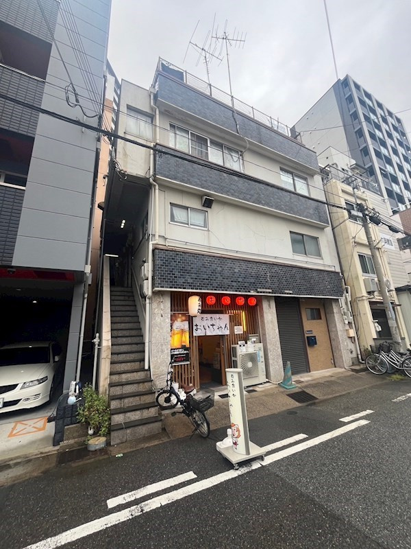 寒川ビルの外観