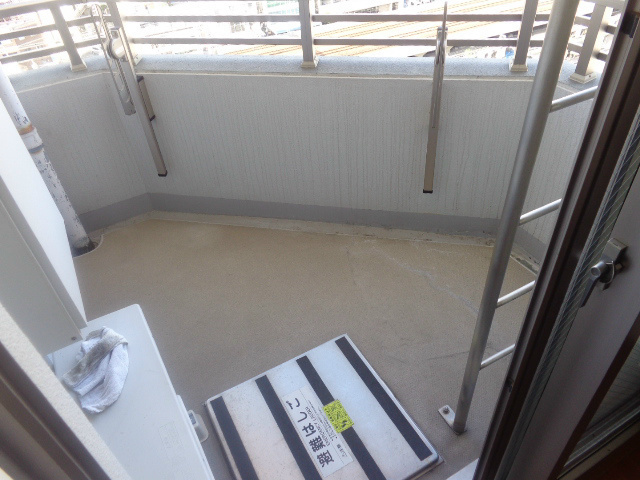 ワコーレ神戸元町アクシアのバルコニー