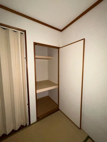 岩倉ハイツの収納
