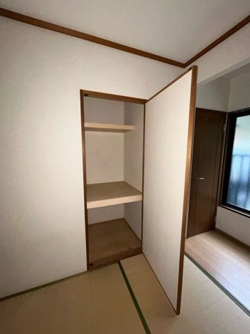 岩倉ハイツの収納