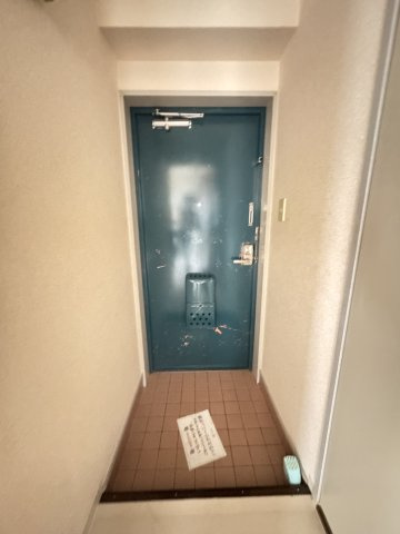 平野レジデンスの玄関