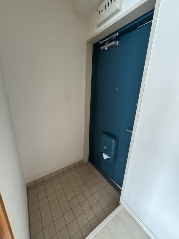 平野レジデンスの玄関