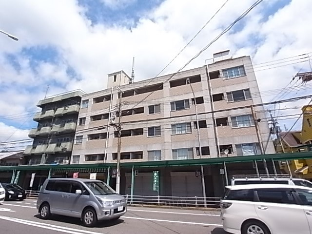 平野エスペランスの外観