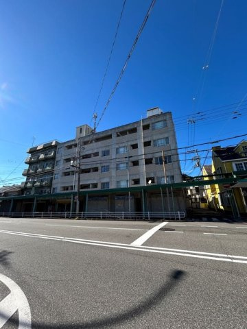 平野エスペランスの外観