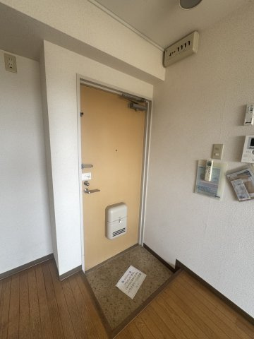 平野エスペランスの玄関