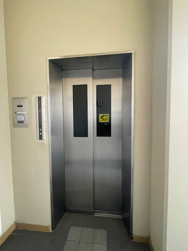 ロイヤルシャトー長者町の外観