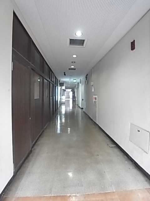 東門エースタウンビルのロビー