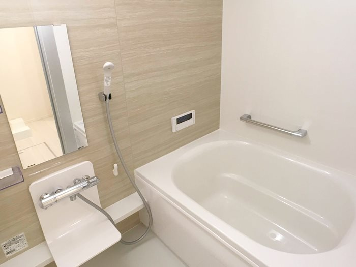 ロッコウコルンーＳの浴室