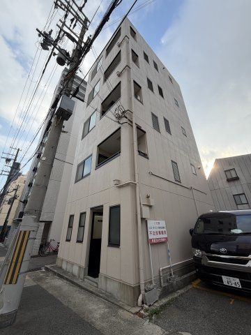 前田マンションの外観