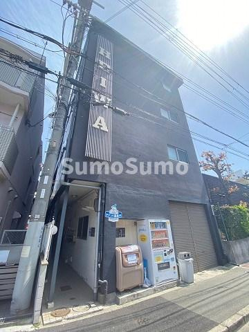 平和マンション