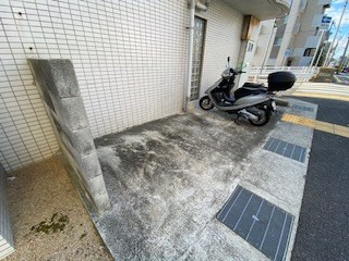 信和マンションの外観
