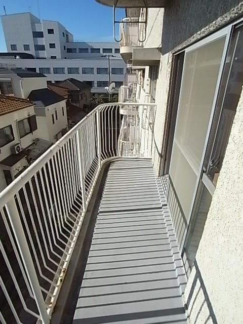 熊野町ハイツのバルコニー