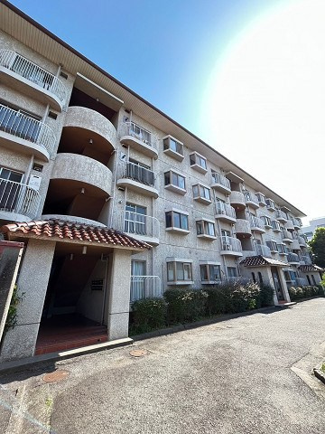 熊野町ハイツの外観