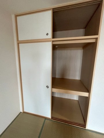 甲子園三番町ハイツの収納