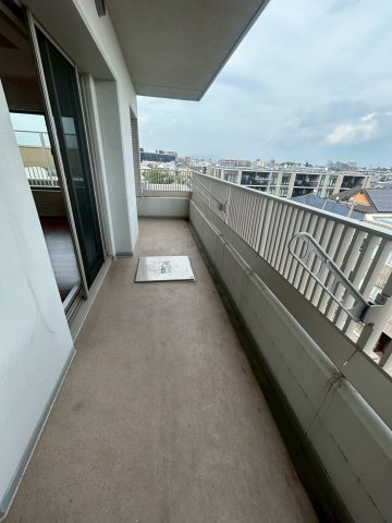 甲子園三番町ハイツのバルコニー