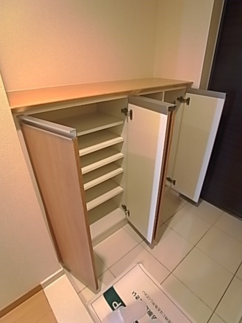 甲子園六石町ハイツ