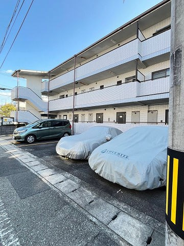 児山マンションの外観