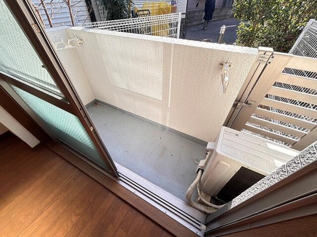 中目黒ドームのバルコニー| 