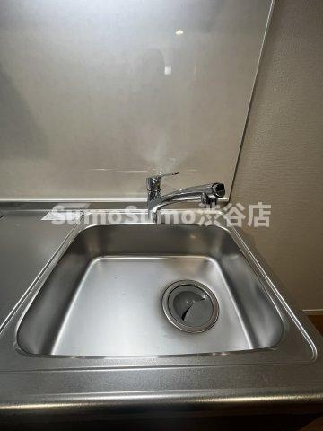 ログライフ上用賀のキッチン