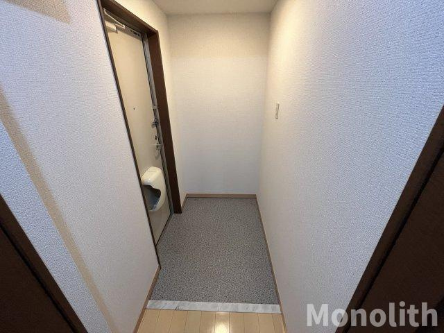 フジパレス貝塚半田Ⅱ番館の玄関