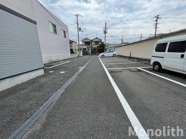 フジパレス貝塚半田Ⅱ番館の駐車場