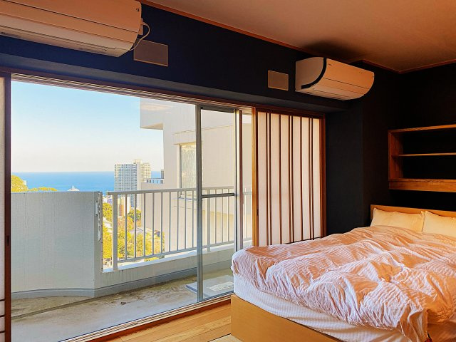 ラヴィ熱海C棟の居間・リビング