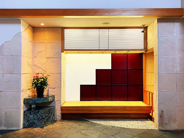 ラヴィ熱海C棟のエントランス