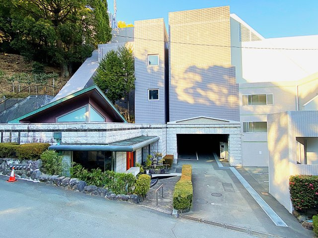 ラヴィ熱海C棟の外観