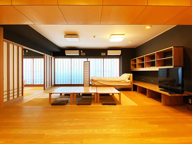 ラヴィ熱海C棟の居間・リビング