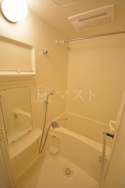 アスヴェル難波ＥＡＳＴの浴室