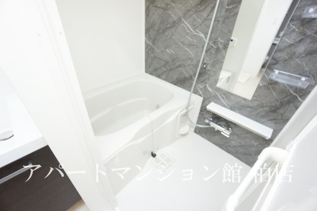 K・SガーデンⅢの浴室|同施工会社、同型タイプです