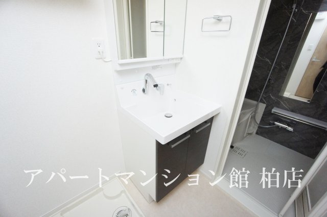 K・SガーデンⅢの洗面所|同施工会社、同型タイプです