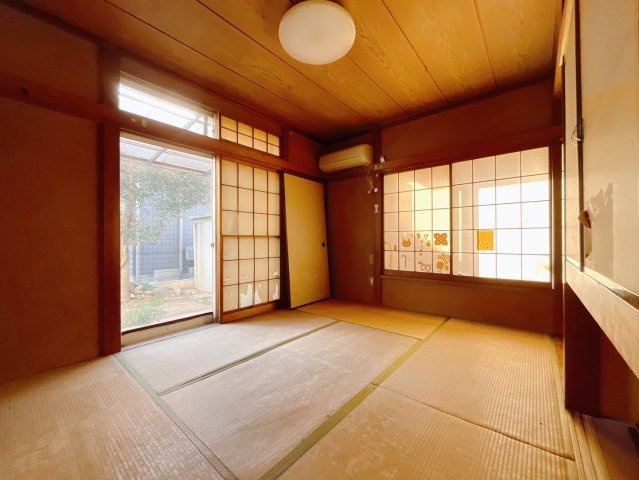 【中古戸建】児玉郡上里町1期　の和室|■1階和室｜和室でしか味わえない畳ならではの香りや素材で和のやすらぎを感じてください♪休日はお子様とお昼寝するのにも最適です！