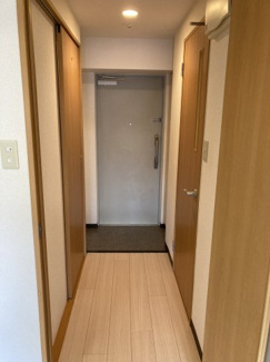 【玄関】 | ヴィラ・ウェリントン | ヴィラ・ウェリントン　４０５号室と同タイプの写真です。