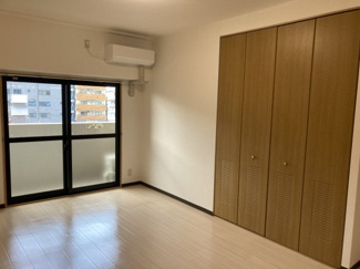 【居間・リビング】 | ヴィラ・ウェリントン | ヴィラ・ウェリントン　４０５号室と同タイプの写真です。