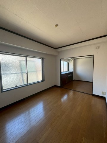 赤浦マンションの寝室