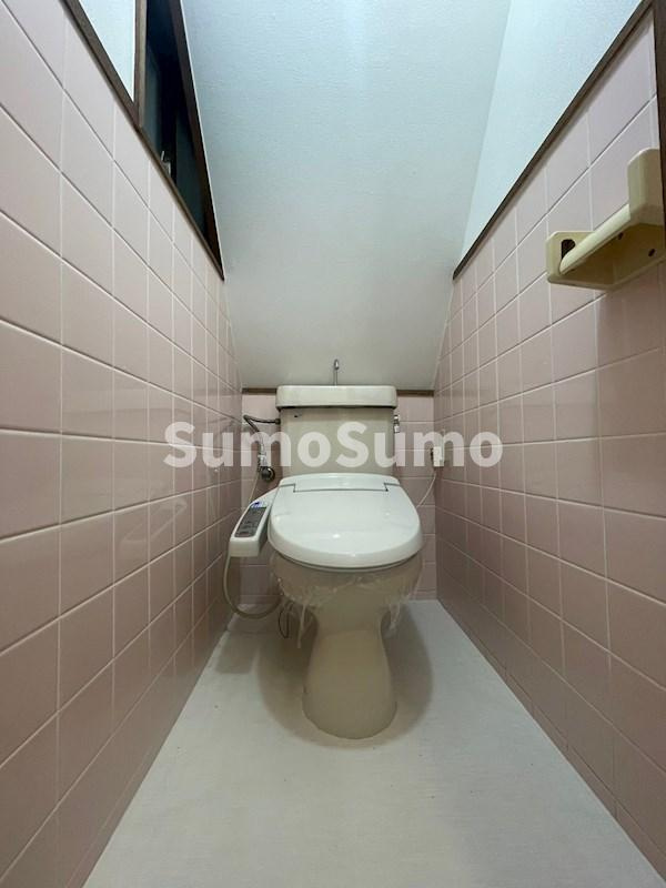 野田町8丁目貸家　C号のトイレ|コンパクトで使いやすいトイレです