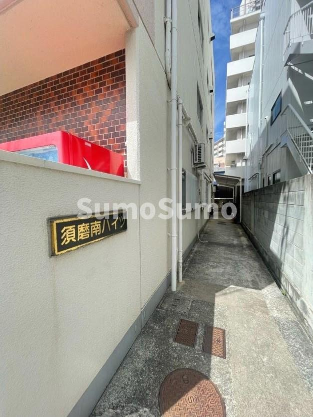 須磨南ハイツのエントランス|建物の内部です