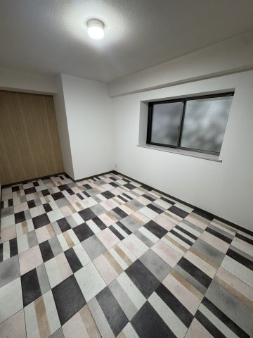 鶯橋マンションの居間・リビング