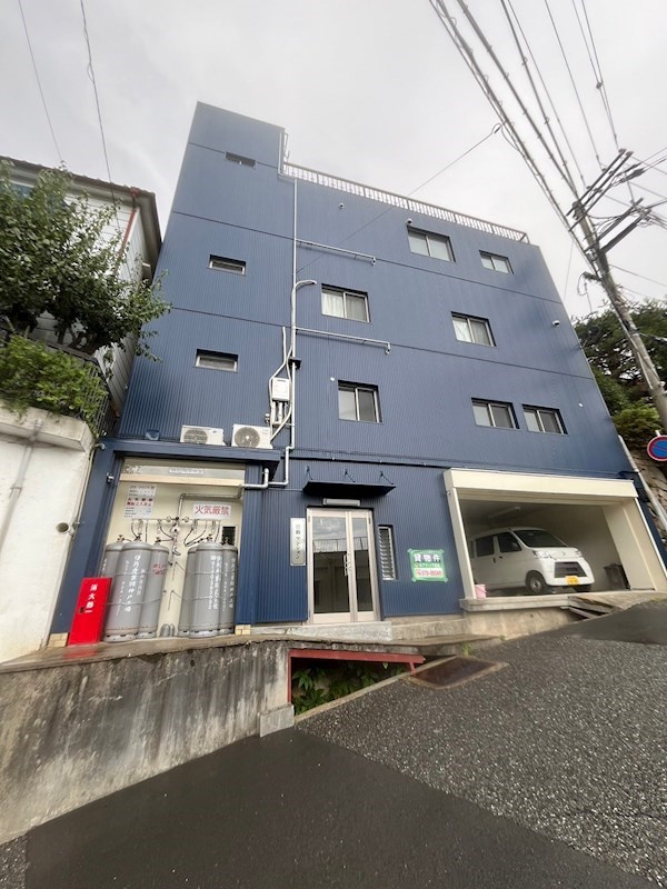 鶯橋マンションの外観