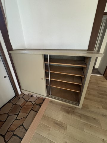 鶯橋マンションの収納
