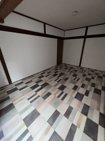 鶯橋マンションの寝室