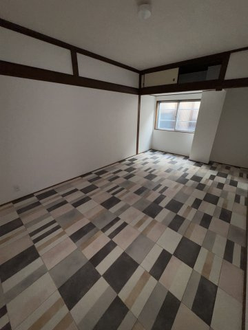 鶯橋マンションの寝室