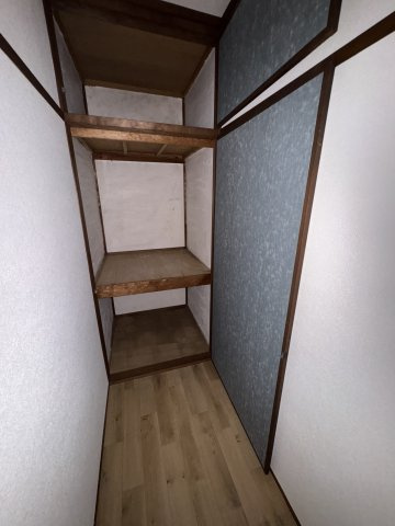 鶯橋マンションの内装